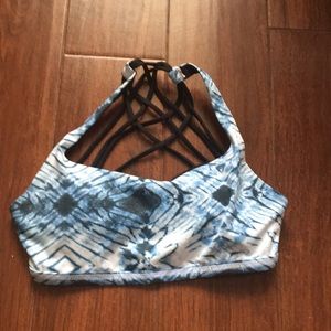 Queenie ke sports bra